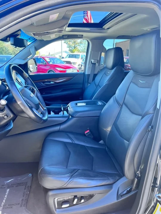 2019 Cadillac Escalade 4th Gen - Image 8 of 11