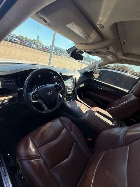 2019 Cadillac Escalade 4th Gen - Image 2 of 3