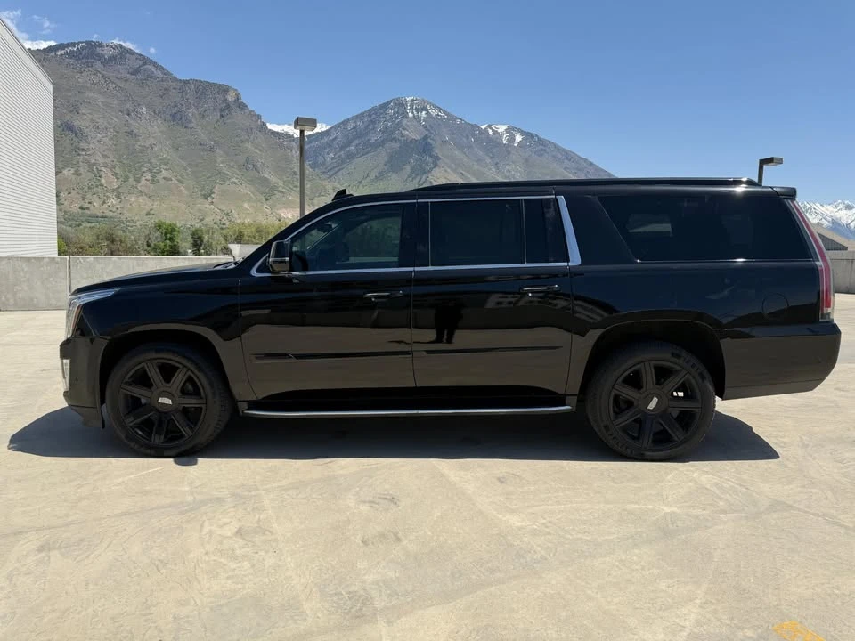 2019 Cadillac Escalade 4th Gen - Image 4 of 19
