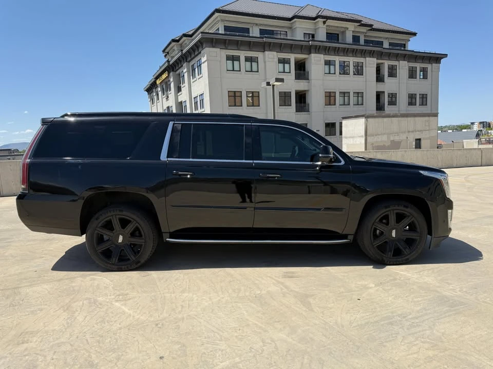 2019 Cadillac Escalade 4th Gen - Image 3 of 19