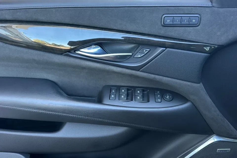 2019 Cadillac Escalade 4th Gen - Image 9 of 20