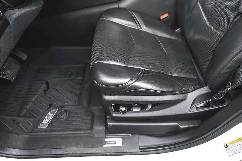 2019 Cadillac Escalade 4th Gen - Image 19 of 20