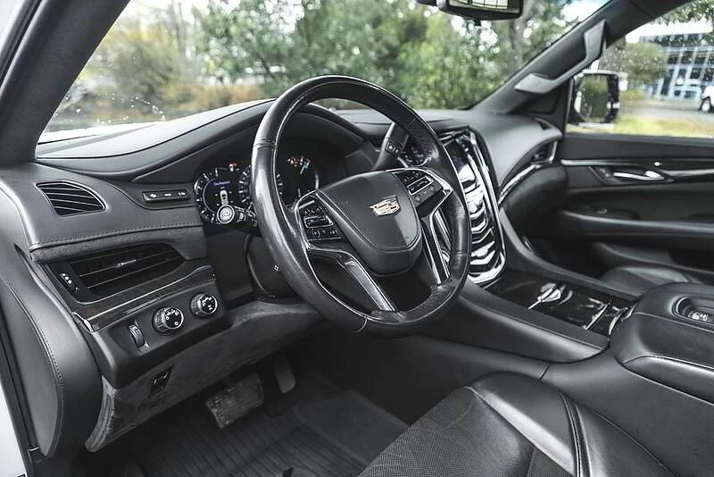 2019 Cadillac Escalade 4th Gen - Image 17 of 20