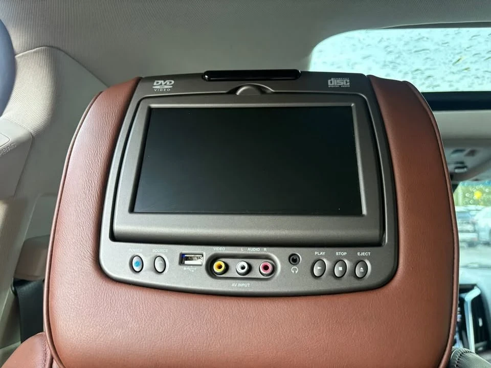 2019 Cadillac Escalade 4th Gen - Image 12 of 16