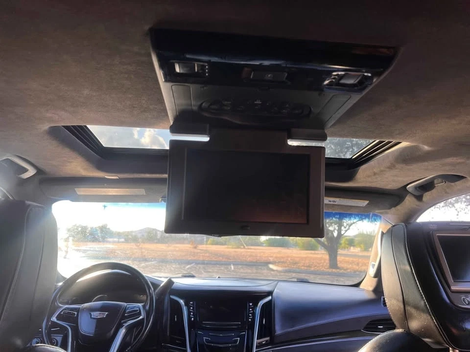 2019 Cadillac Escalade 4th Gen - Image 8 of 20