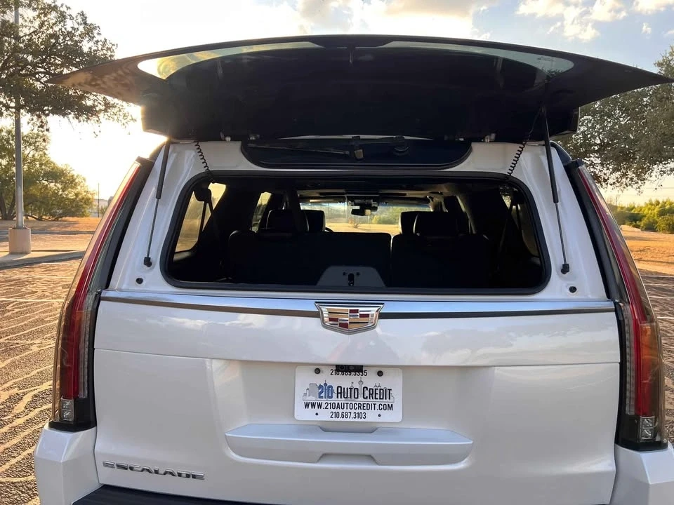 2019 Cadillac Escalade 4th Gen - Image 9 of 20