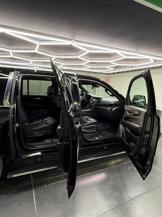 2019 Cadillac Escalade 4th Gen - Image 9 of 13