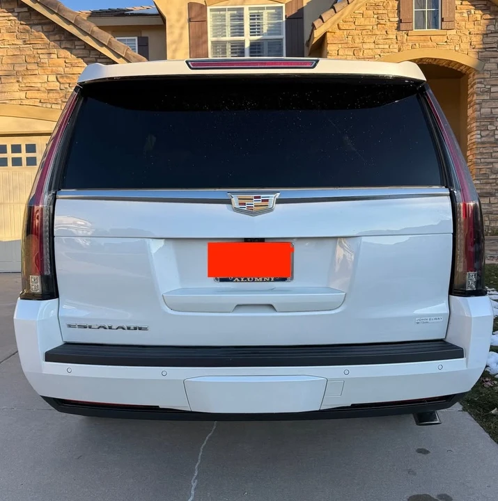 2019 Cadillac Escalade 4th Gen - Image 3 of 8