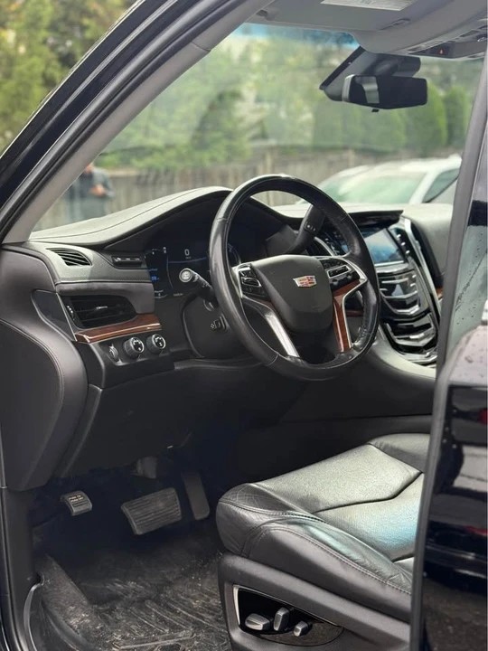 2019 Cadillac Escalade 4th Gen - Image 7 of 17