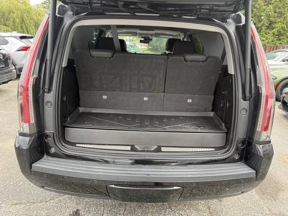 2019 Cadillac Escalade 4th Gen - Image 12 of 17