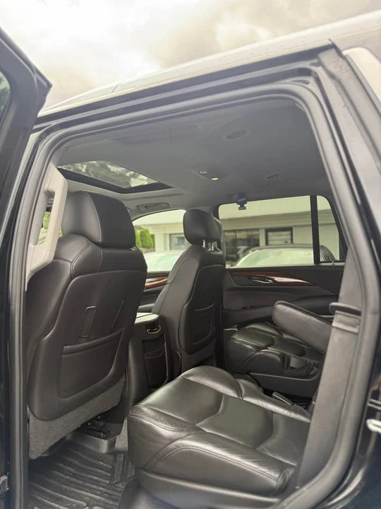 2019 Cadillac Escalade 4th Gen - Image 10 of 17