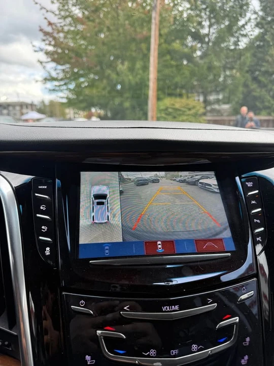 2019 Cadillac Escalade 4th Gen - Image 15 of 17