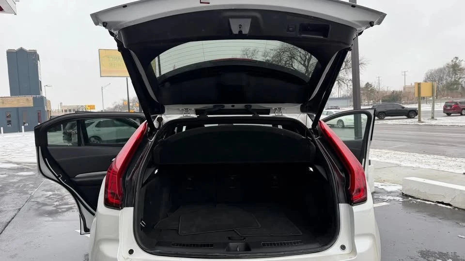 2019 Cadillac XT4 - Image 16 of 19