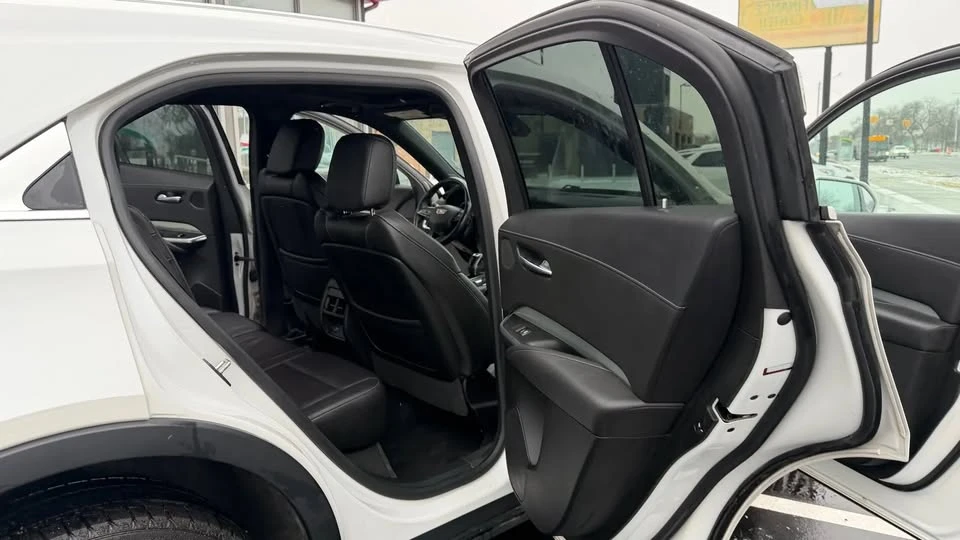 2019 Cadillac XT4 - Image 15 of 19