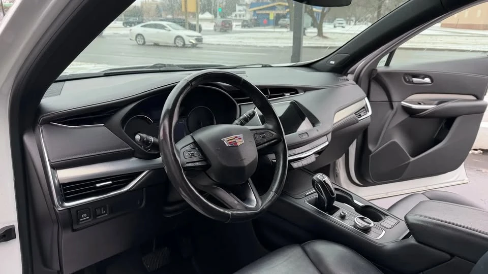 2019 Cadillac XT4 - Image 17 of 19