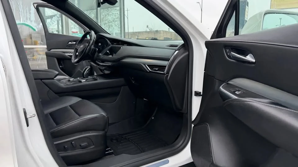 2019 Cadillac XT4 - Image 8 of 19