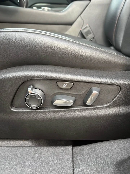 2019 Cadillac XT4 - Image 11 of 20
