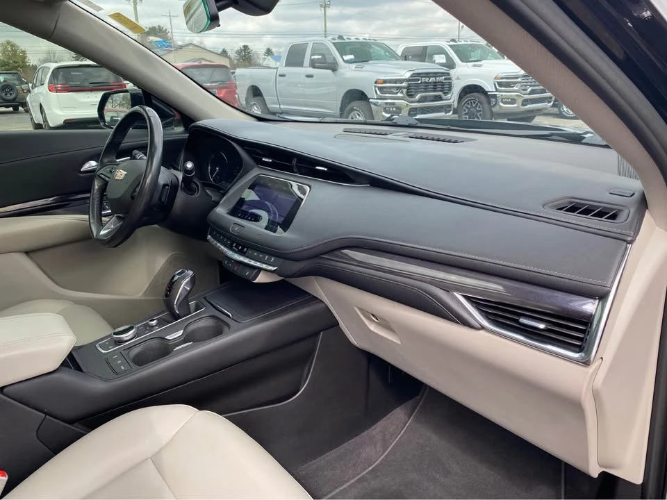 2019 Cadillac XT4 - Image 18 of 18