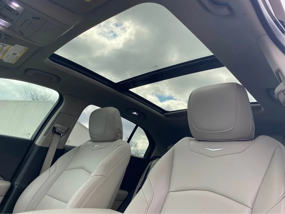 2019 Cadillac XT4 - Image 14 of 18