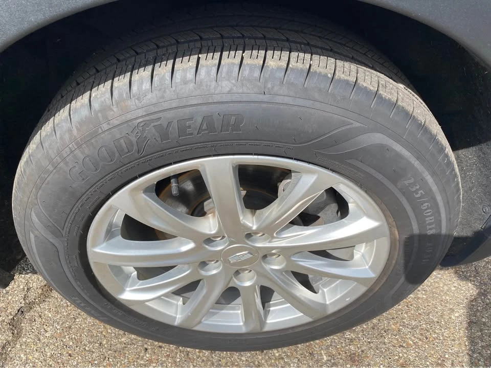 2019 Cadillac XT4 - Image 9 of 18