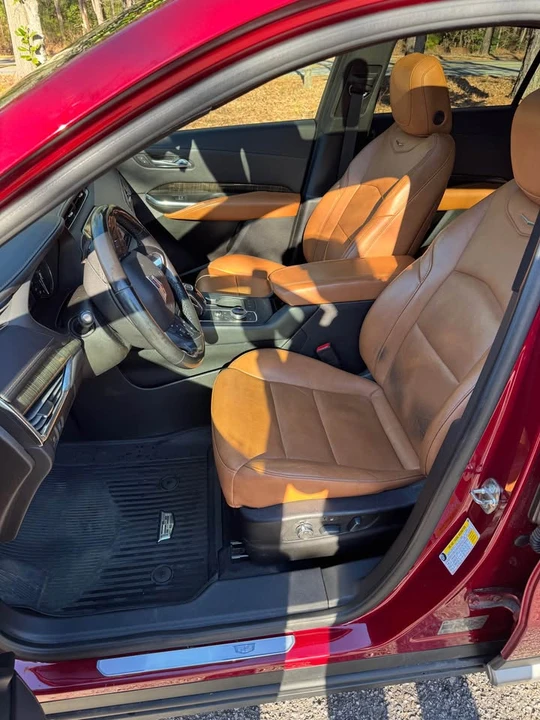 2019 Cadillac XT4 - Image 6 of 10