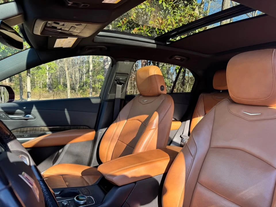 2019 Cadillac XT4 - Image 2 of 10