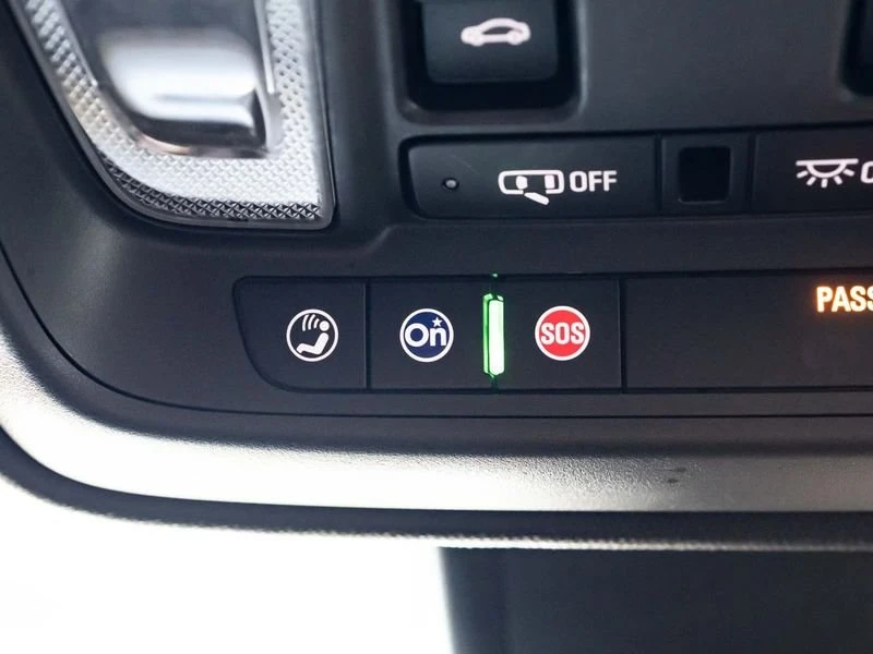 2019 Cadillac XT4 - Image 16 of 19