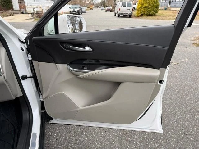 2019 Cadillac XT4 - Image 13 of 20