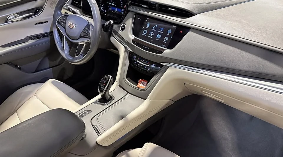 2019 Cadillac XT5 - Image 13 of 20