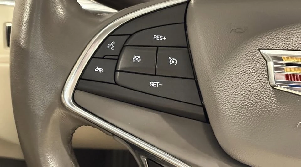 2019 Cadillac XT5 - Image 17 of 20