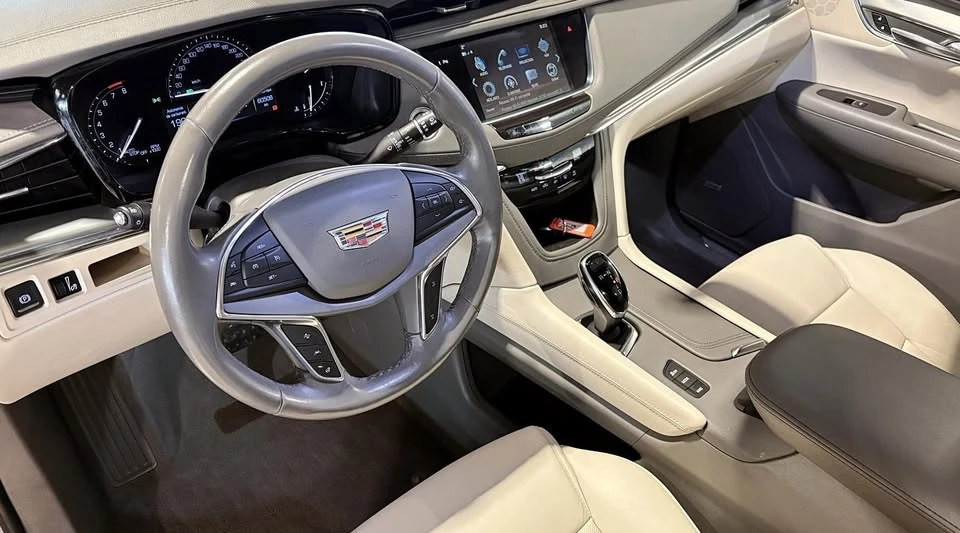 2019 Cadillac XT5 - Image 12 of 20