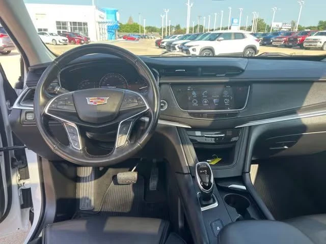 2019 Cadillac XT5 - Image 18 of 20