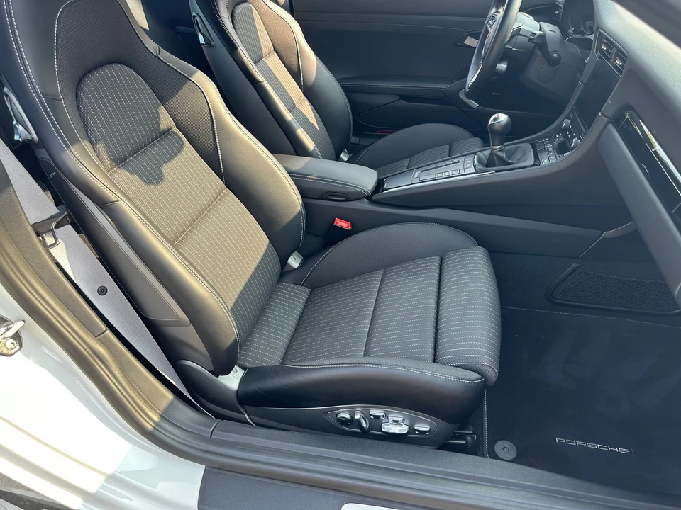 2019 Porsche 991 Carrera T - Image 17 of 20
