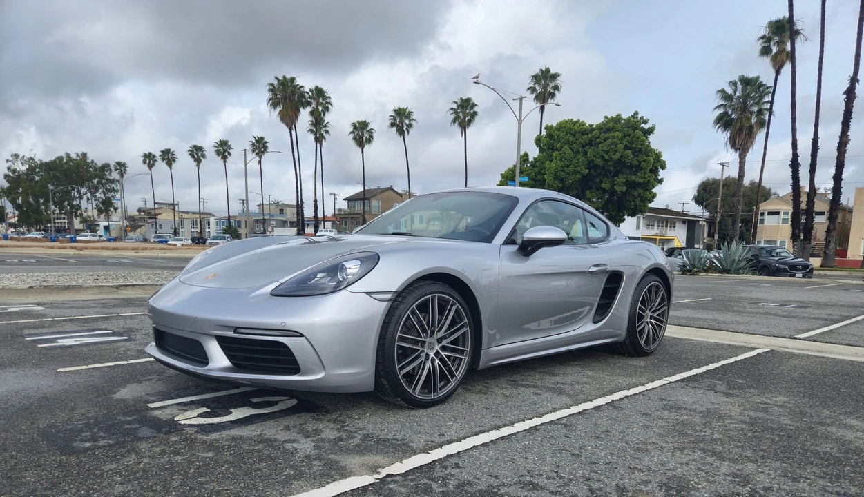 2019 Porsche 718 Cayman - Image 2 of 11