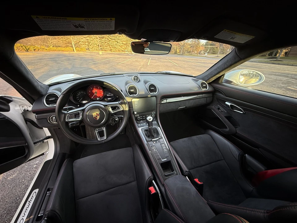 2019 Porsche 718 Cayman - Image 9 of 25