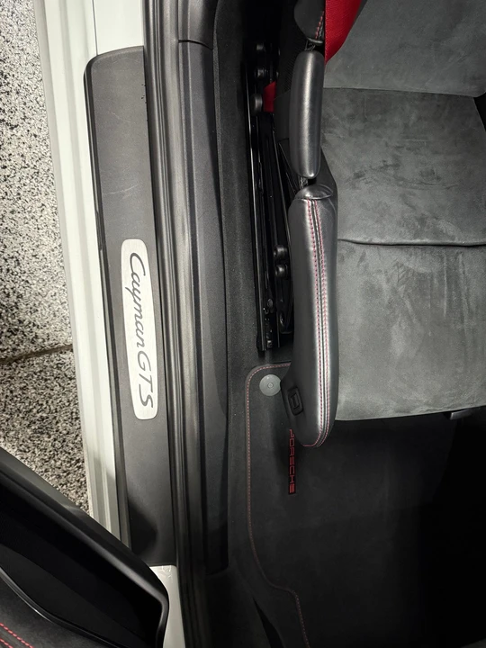 2019 Porsche 718 Cayman - Image 19 of 25