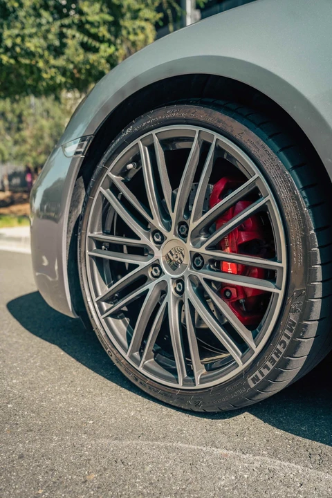 2019 Porsche 718 Cayman S - Image 5 of 16