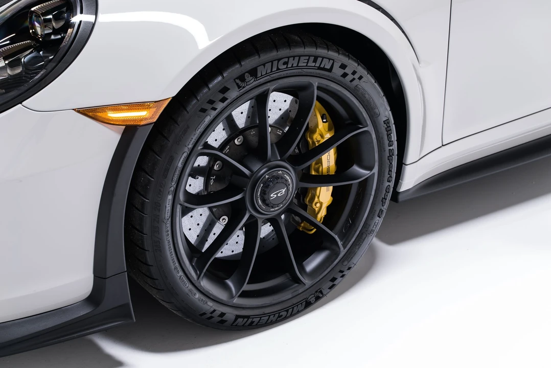 2018 Porsche 991 GT3 RS - Image 11 of 31