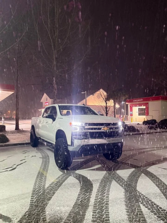 2019 Chevrolet Silverado - Image 4 of 6