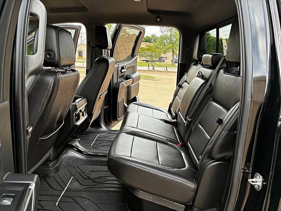 2019 Chevrolet Silverado - Image 9 of 11