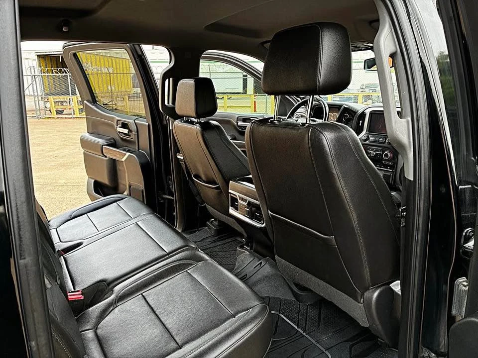 2019 Chevrolet Silverado - Image 10 of 11