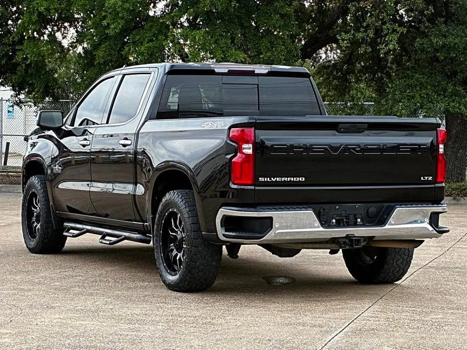 2019 Chevrolet Silverado - Image 5 of 11
