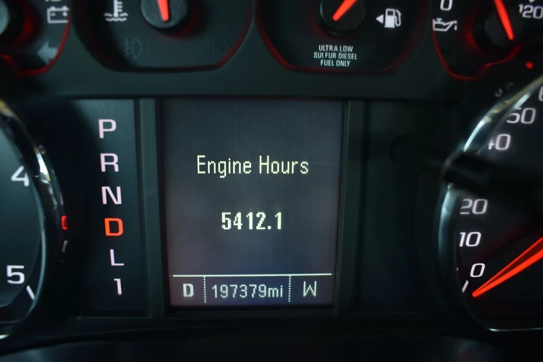 2019 Chevrolet Silverado - Image 15 of 21