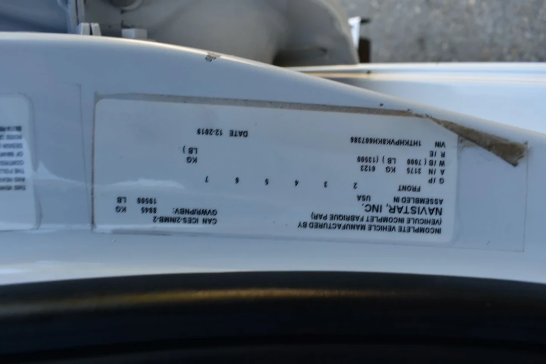 2019 Chevrolet Silverado - Image 20 of 21