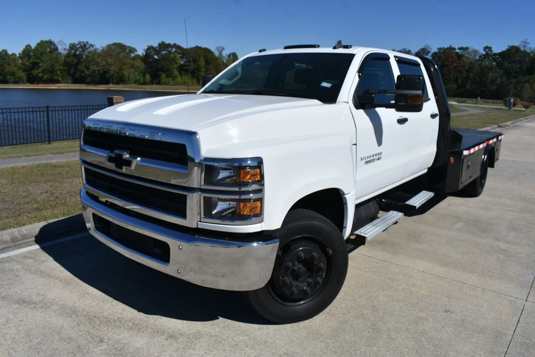 2019 Chevrolet Silverado - Image 10 of 21