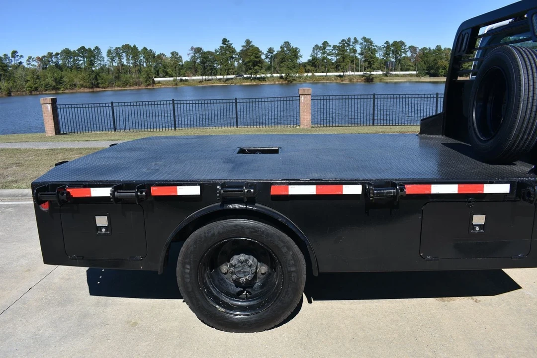 2019 Chevrolet Silverado - Image 4 of 21