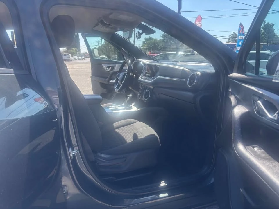2019 Chevrolet Blazer - Image 11 of 20
