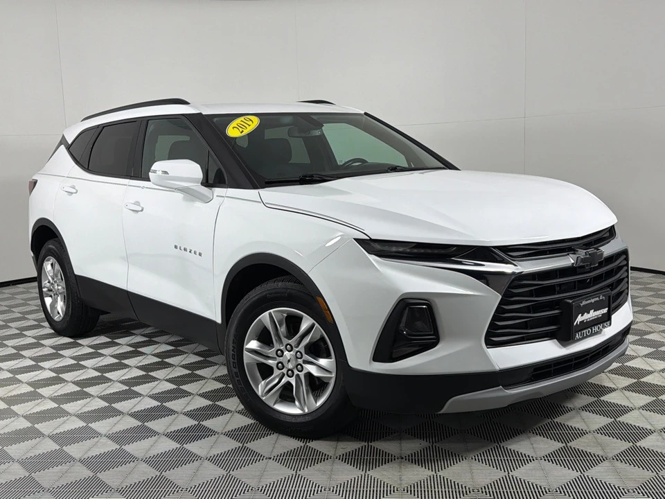 2019 Chevrolet Blazer - Image 2 of 21