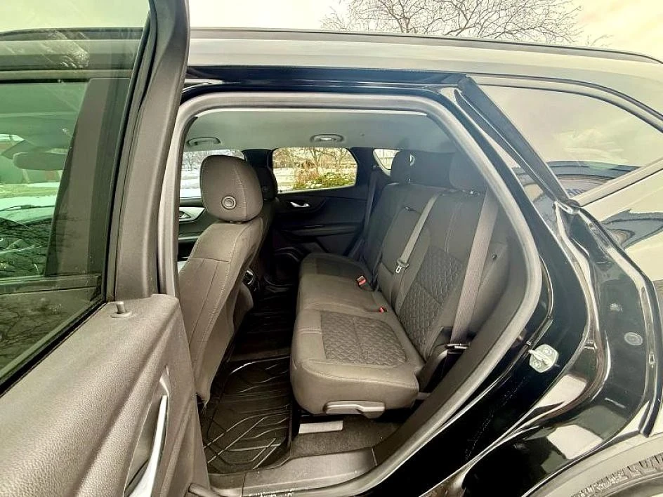 2019 Chevrolet Blazer - Image 15 of 21