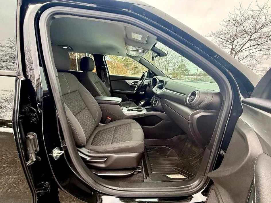 2019 Chevrolet Blazer - Image 13 of 21